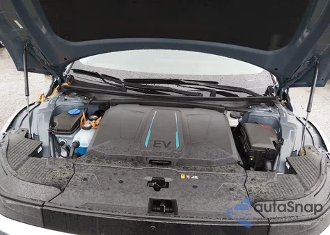 2024 Hyundai Ioniq 5 Limited from USA, damaged, VIN KM8KRDDF4RU333565